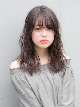 ルティア 池袋(Lutia) グレージュカラー×ゆるふわウェーブ