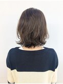 20代30代◎ウルフレイヤー/外ハネ/くびれ/オリーブグレージュ
