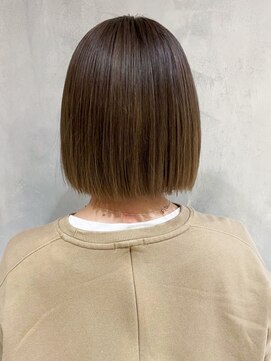 アイティーバイアルバム 松戸店(IT by ALBUM) ミニボブ_外ハネボブセクションカラーペールベージュ_ba318432