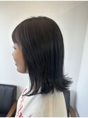 ミディアム外ハネスタイル