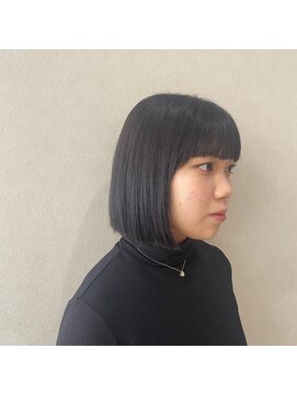 ミリ 奈良店(mm) ぱつんボブ