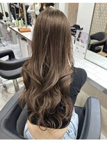 前髪ありくびれヘア夏アプリコットオレンジハイライトカラー