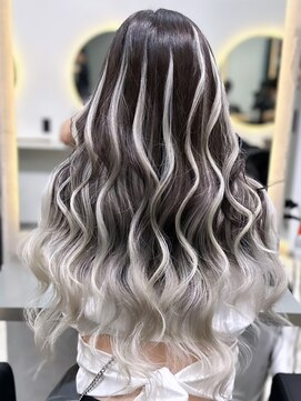 ラピス 福岡天神店(Lapis) やまでぃーハイトーンブリーチ&ダブルカラーエクステ髪質改善