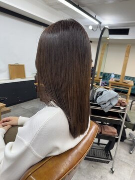セミロングストレート　ブラウンバイオレット