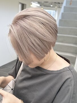 ラック 表参道(LUCK) バズカット/シャギーボブ/ミルクティーベージュ/ハイトーン