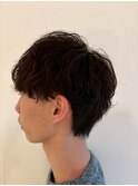 縦に緩く落ちるメンズパーマ 波巻きパーマ