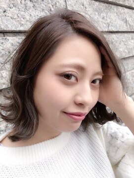 ハピア(HAPPIA) 甘い雰囲気の外ハネボブ