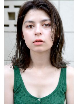 ミラバイグリーン(Mira by green) Nudy wet straight