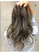 ソーホー 八日市店(SOHO)&nbsp;グラデーションカラー × シルバーホワイト