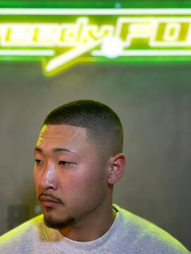 グリーディーフォックス 代々木(Greedy FOX) 韓国マッシュ/センタ-パ-ト/ツイストスパイラル/スキンフェード