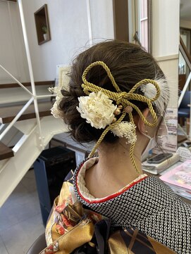 コアフィールフィス(COIFFURE fils) 新規お得クーポンあり！【見附　今町】シニヨンアレンジ