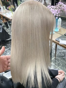 ビートス(BEAT S) 【BEAT S】スモーキーホワイト/ケアブリーチ/名古屋/栄/矢場町