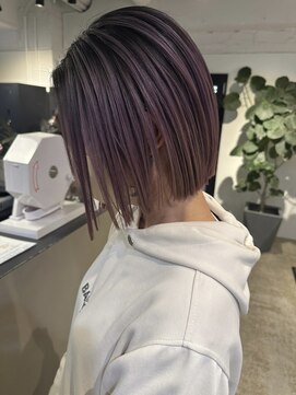 メリー オオサカ(Merly Osaka) ショートに似合う個性的バレイヤージュ_dark ash purple_