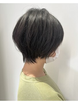 クルム(KURUMU) 襟足くびれショート