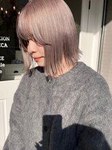 ダブルカラーで憧れのグレージュカラーに！