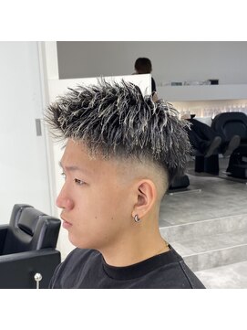 ルースト 西院店(ROOST) ベリーショート/ツーブロック/フェード/アップバング