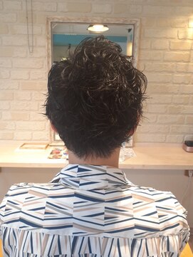美容室 アルテモーダ メンズパーマ