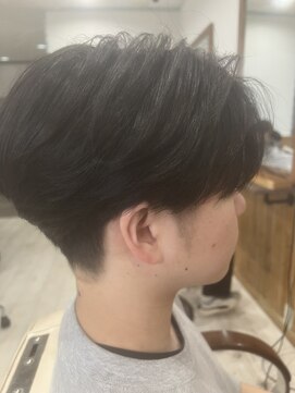 レア(le'a) 毛流れセンターパート