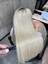 ピリオド 赤坂(Period.) ホワイトブロンド髪質改善