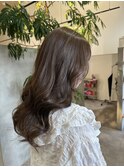 オリーブベージュ