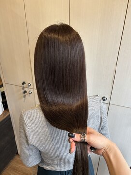 ハロ 蕨(HALO) さら艶ストレート【阿部佑香】