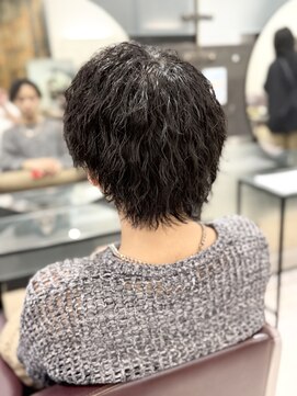 ノーム バイ アウラ(norm. by aura) ツイストスパイラル　メンズパーマ　メンズカット　ツイスパ