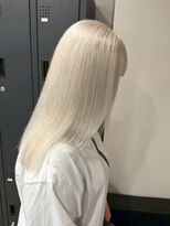 ベレーザ 渋谷(BELEZA)&nbsp;15044ブリーチ＆ダブルカラーホワイトブロンドシルバーアッシュ