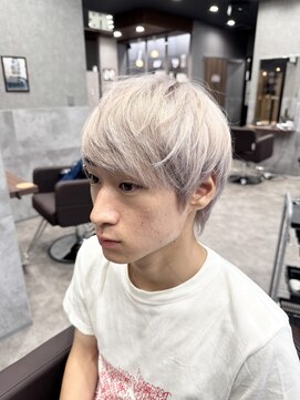 ロカフェローズ 横浜 桜木町(LOCA FELLOWS) メンズホワイト系ハイトーンホワイトシルバー/関内.桜木町