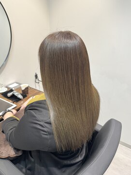 コル 市川(cor) 白髪ぼかし×ヴェールオリーブベージュ