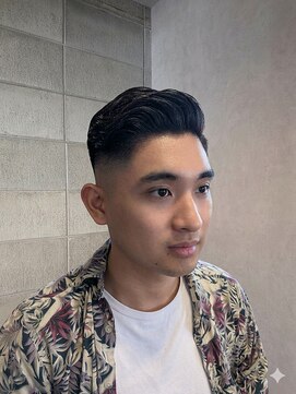 ワンワンオー バーバーショップ コンチネンタル(@110 BARBER SHOP continental) コームオーバー