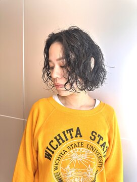 リノア 鵠沼海岸(LINOA) ハイライト/白髪ぼかし/レイヤーカット/髪質改善