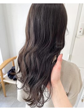ヘアデザイン ソラ(Sola) 透け感 color/暗色シアカラー,ウェーブロング,シースルーバング