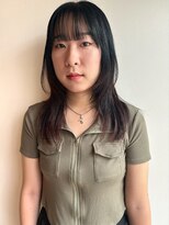 ツイギー 宮西店(TWiGGY)&nbsp;ぱつっと前髪にストレートなレイヤースタイル