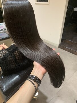 ユニ(Uni.) ストレート&カラー