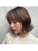 外ハネスタイル