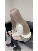 ベレーザ 渋谷(BELEZA)&nbsp;13222ブリーチ＆ダブルカラーホワイトブロンド韓国レイヤー