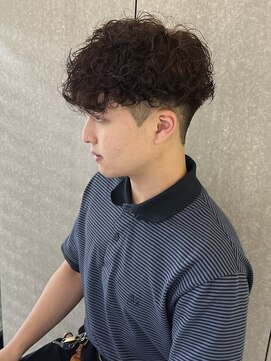 ニアウ 太田店(Niau) メンズナチュラル刈り上げマッシュシャドウパーマ波巻きプードル