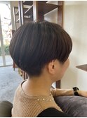 刈り上げショートハンサムショートセンターパート