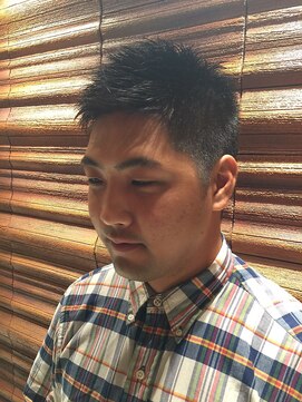 ギンザ マツナガ ドゥ クラス(GINZA MATSUNAGA DE CLASSE) 王道モヒカンスタイル