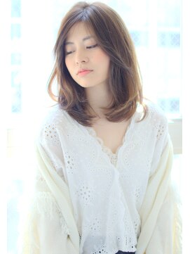 ミュージアム(MUSEUM) ■MUSEUM■ふわっと軽やかなレイヤーミディアム♪