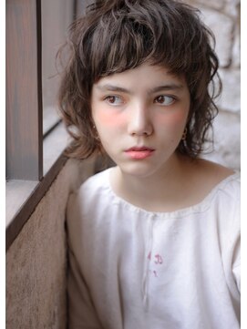 カライング(ing) 【+～ing 】束感可愛いレイヤーショートボブ【柳沼くるみ】