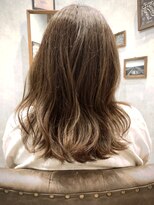 キャリー(CALEE.)&nbsp;ミディアムカーキベージュ