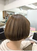 ショートボブ