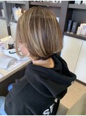 ショートボブ