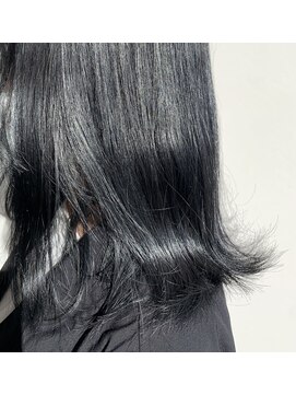 美容室 アイディー i-dee 暗髪ブルー