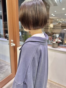 インビテーション 名古屋(invitation) ミニボブ/柔らかベージュ