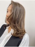 ロングレイヤー 顔周りレイヤー 巻き髪