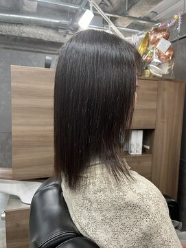 トリニティ(TRINITY) 落ち着きのあるワンレングススタイル