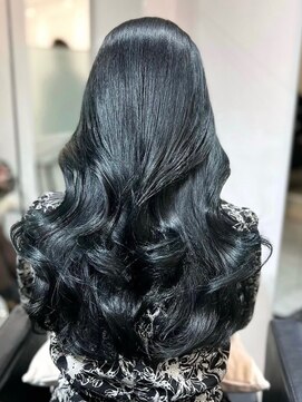 ニトバイアンキシム(nit by ahnkism) 韓国風レイヤーカット顔まわりくびれオルチャン堀江