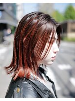 ヤイカ(YAYKA)&nbsp;オレンジのデザインカラーロブ。